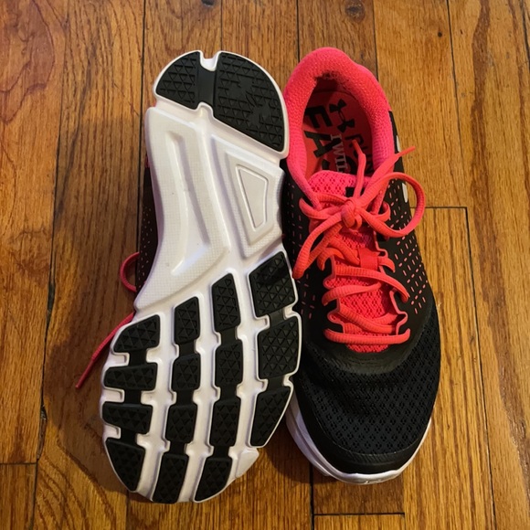 Shoe size 8w - Picture 3 of 3